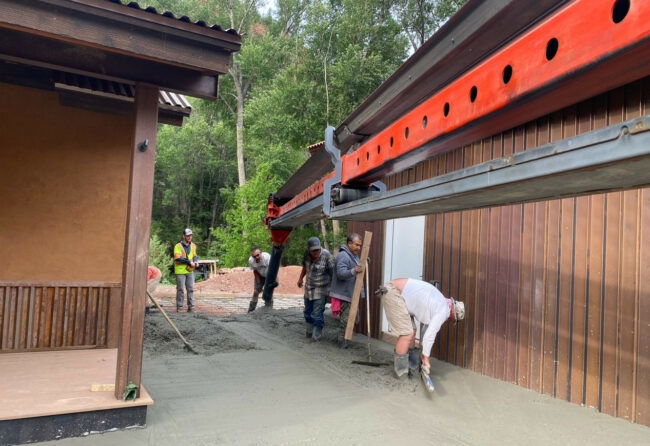 TC-50 Gravel Conveyor Belt in action